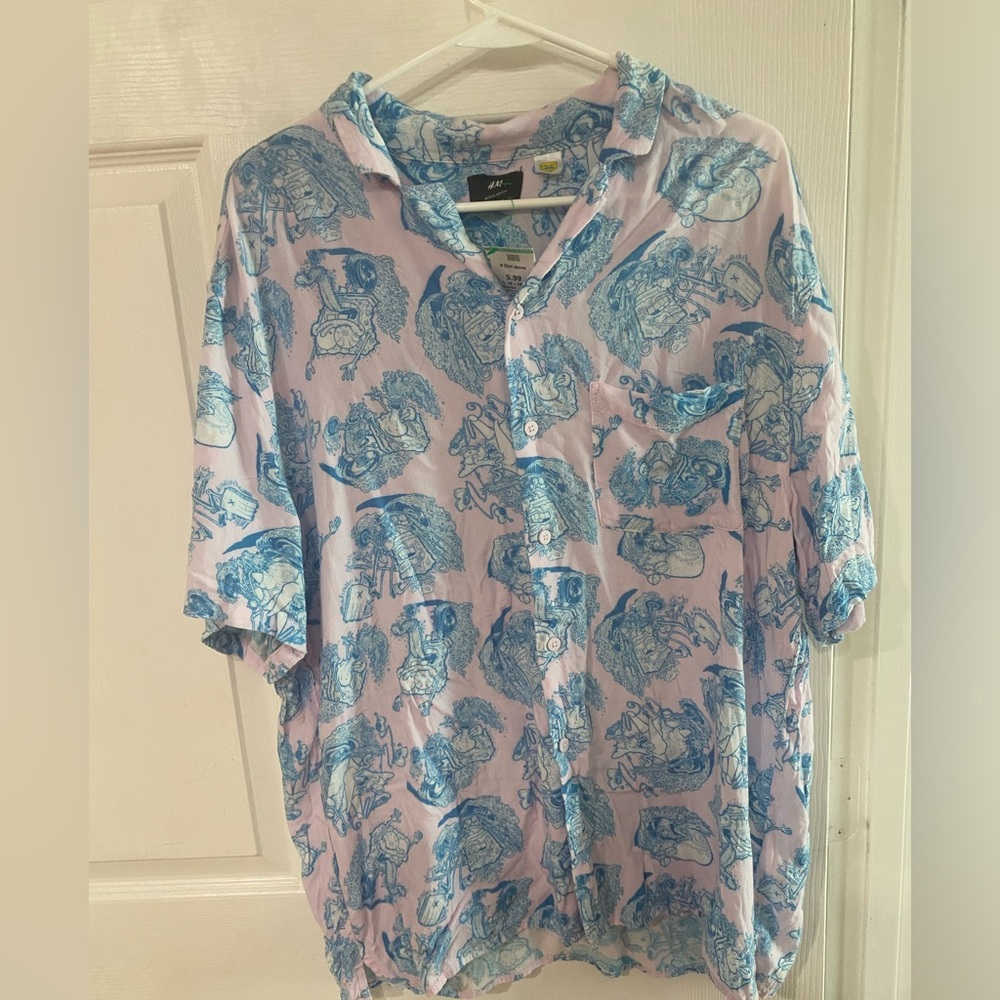 H&M Sponge Bob Casual Blue Hawaiian Style Graphic on Pink Shirt
